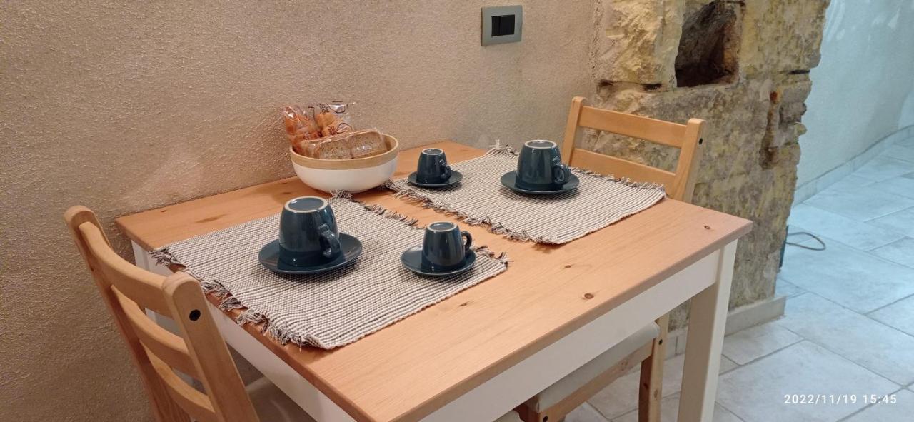 קליארי Cozy Suite Centro מראה חיצוני תמונה
